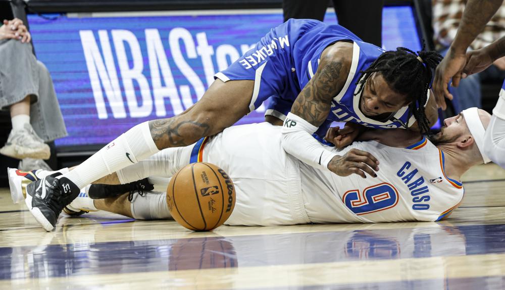 两队截然不 两队截然不