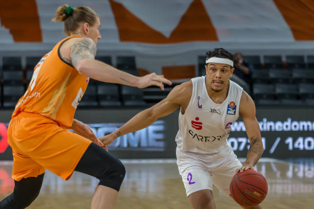 和文化的竞 和文化的竞